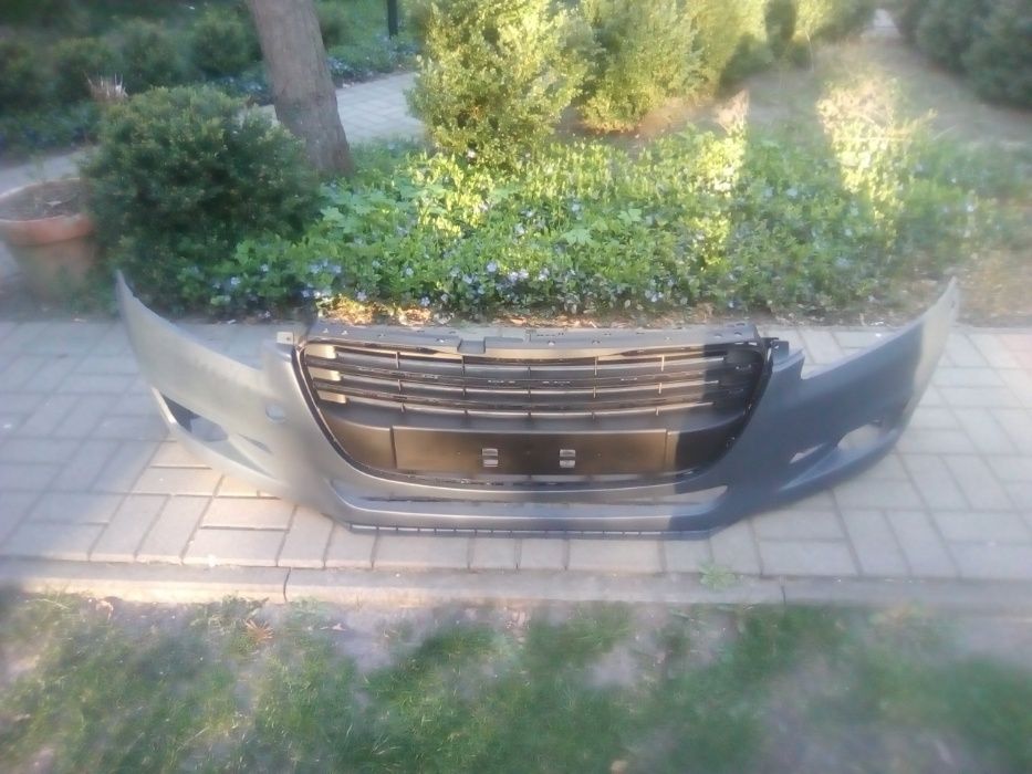 PEUGEOT 508 grill + listwa chrom