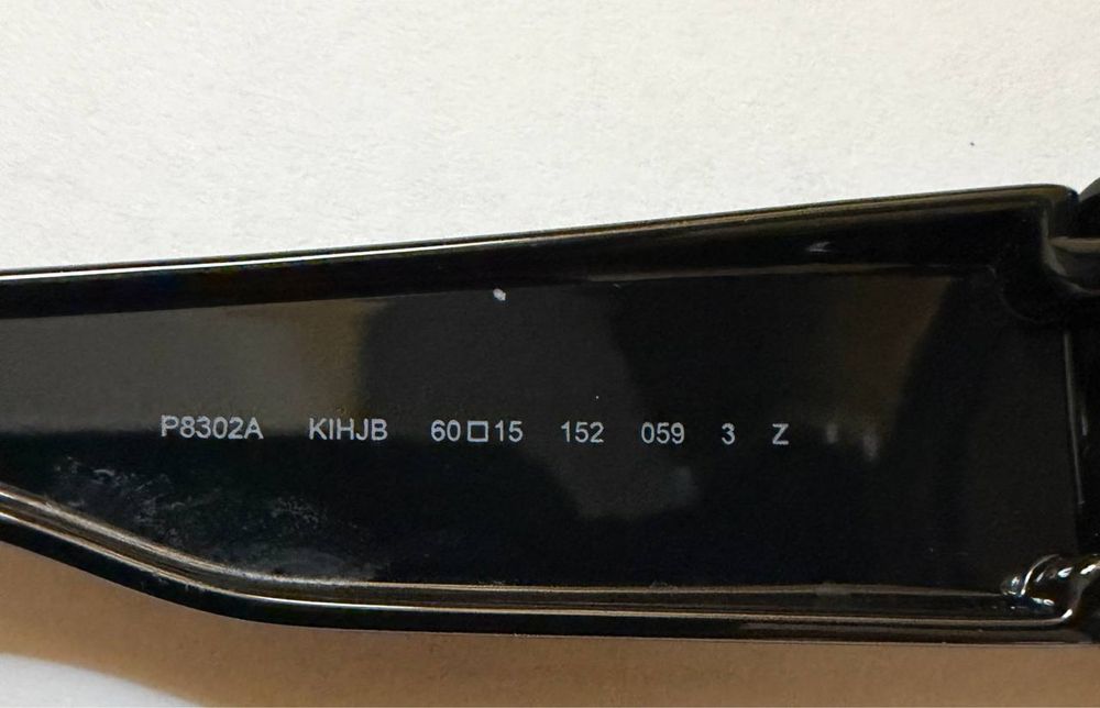 Сонцезахисні окуляри Polaroid P8302A