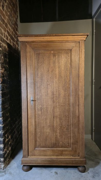 Nr. 404 antyczna szafa ze schowkiem styl Louis Philippe