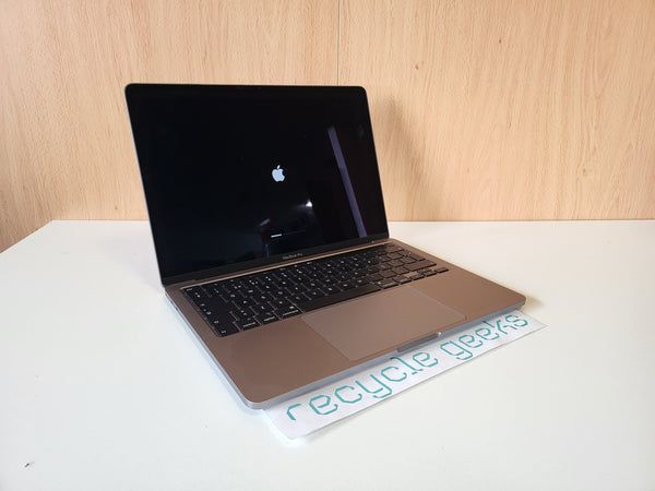 Apple Macbook Pro A2289 2020 13,3'' i5 16GB Ram 256GB macOS Tahoe (grey) — Grade A
