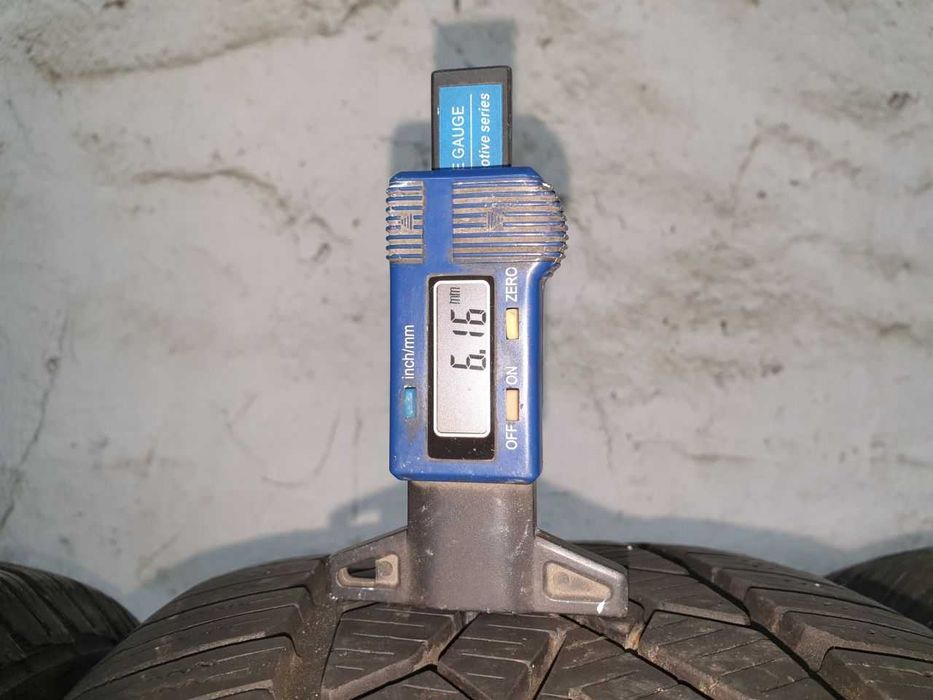 Cztery Opony zimowe 215/65R16 7mm Semperit Speed-Grip 2