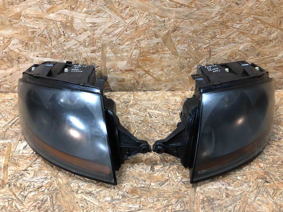 Lampa/reflektor przedni Audi TT xenon