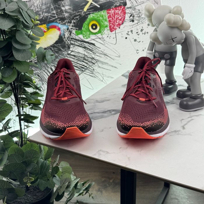 Кросівки Under Armour UA Hovr 46 розмір Е6123