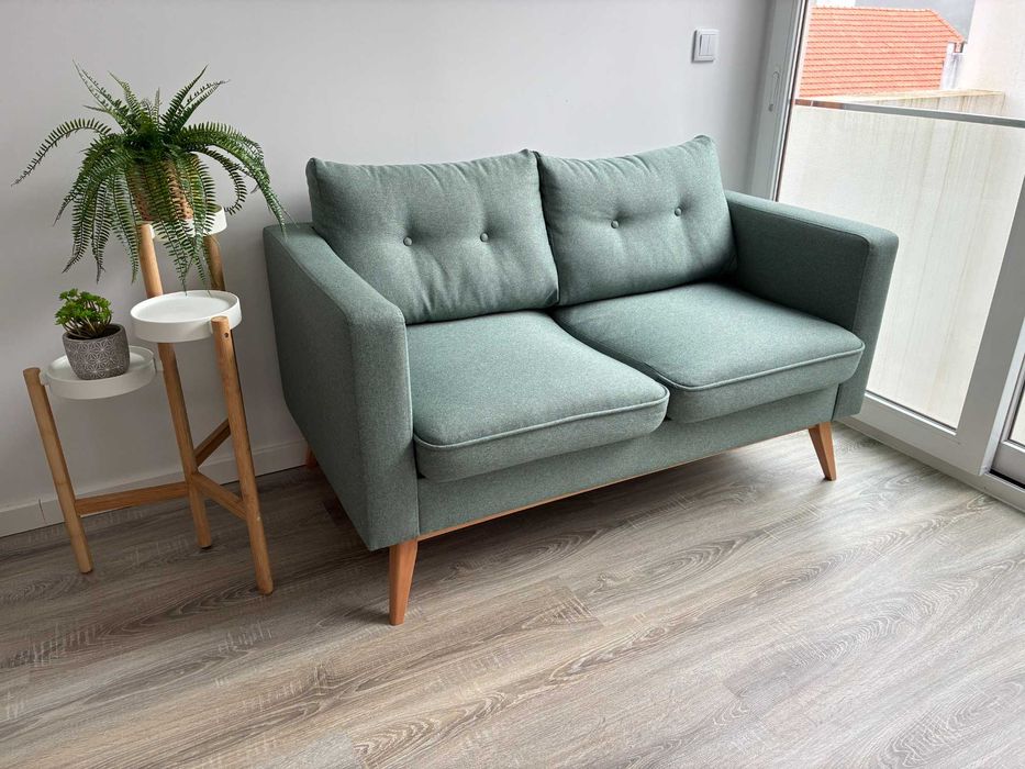 Sofá escandinavo azul 2 lugares Brooke Maisons du Monde