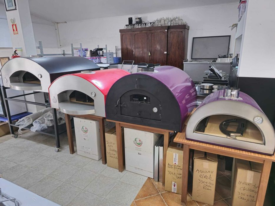 Equipamentos para hotelaria (armazém com 1500m2)