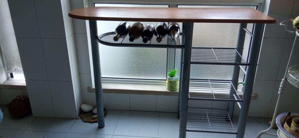 Mesa de apoio a cozinha
