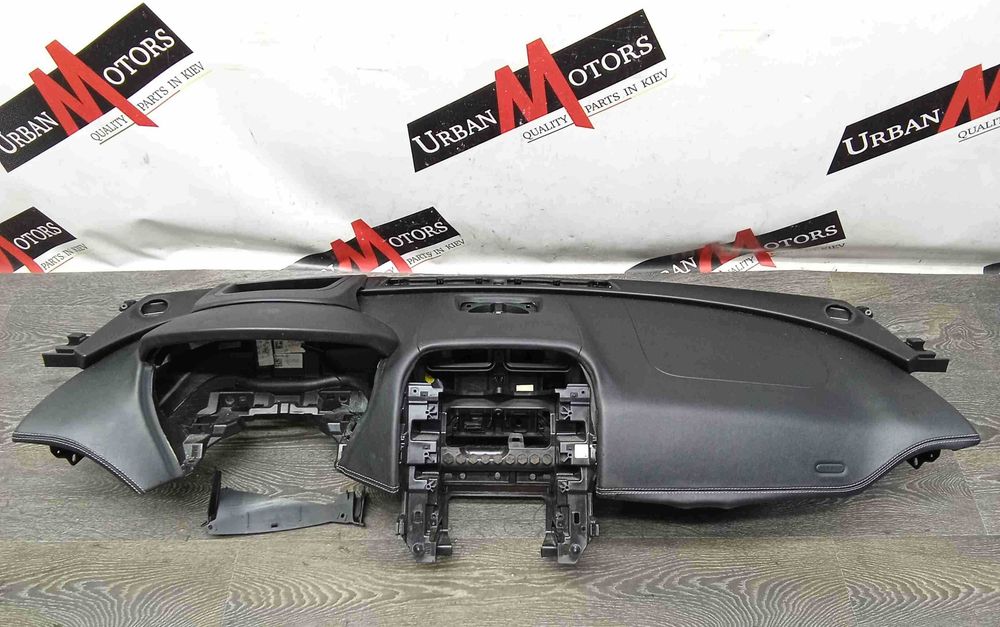 Передня панель приладів LHD на Jaguar F-pace X761 HK8304320GG0QKW