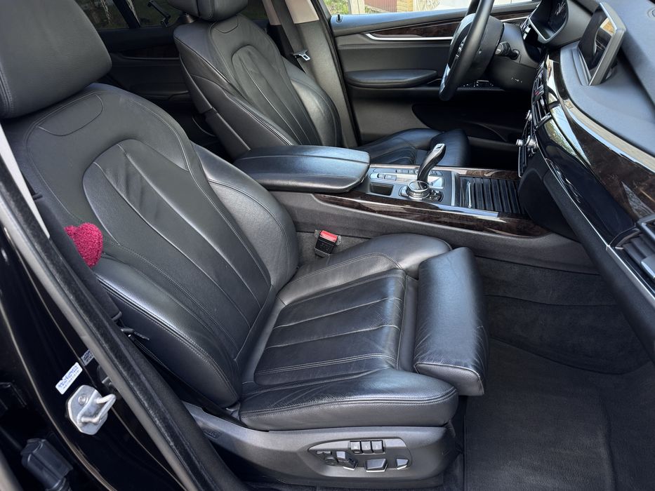 Продам BMW X5 F15 3.0 дизель 2014 год