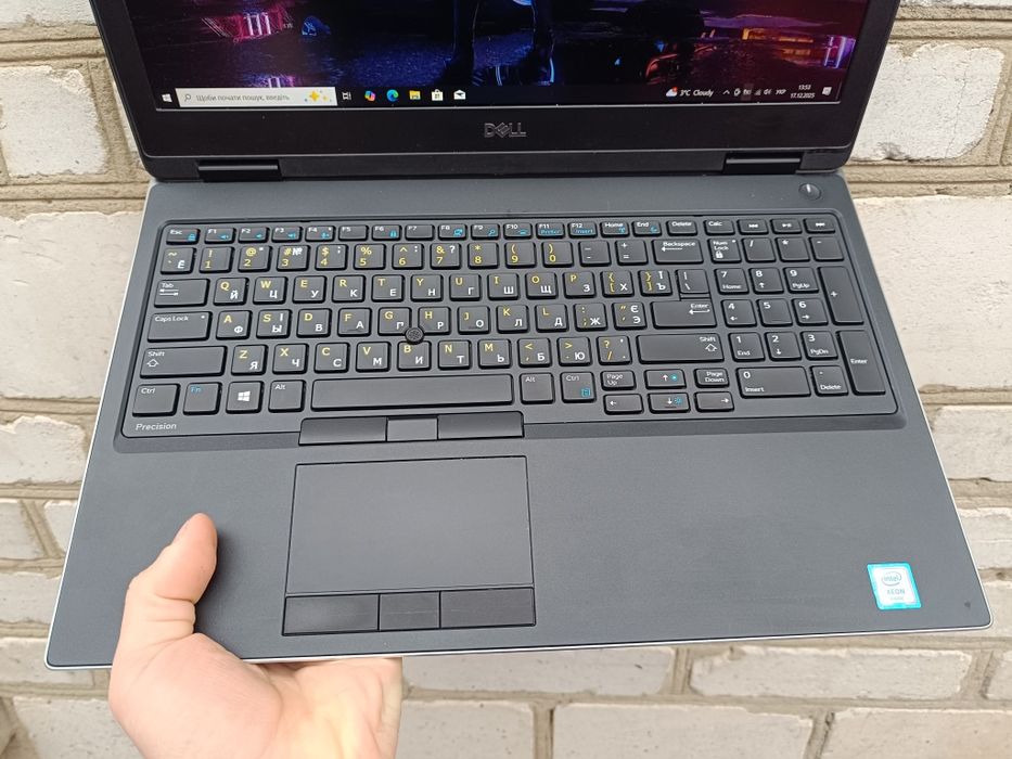 з Face ID 6 ядер, Ігровий ноутбук DELL (Xeon/32/512/P3200 6GB)