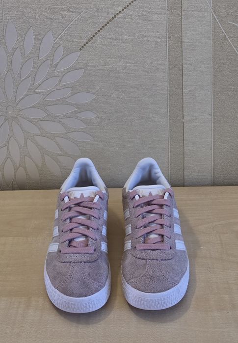 Дитячі кросівки оригінал Adidas Gazelle розмір 28