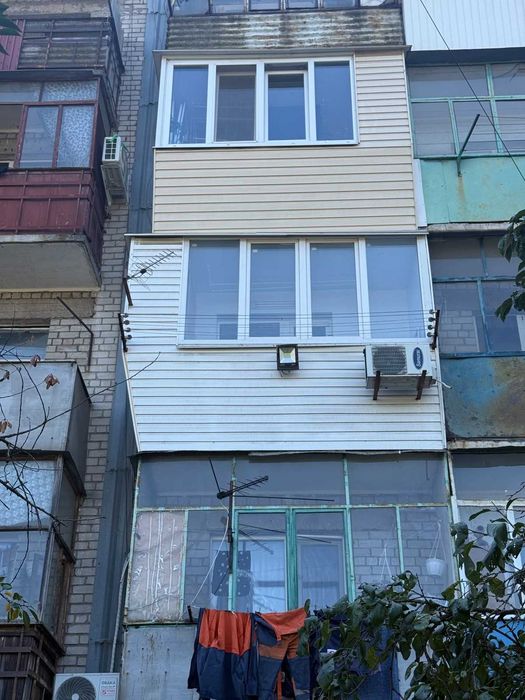 Продам 2-кімнатну квартиру. Шевченківський, вул. Цегляна (213-256-374)