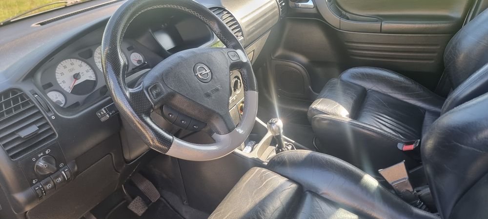Opel Zafira OPC 2.0 benzyna