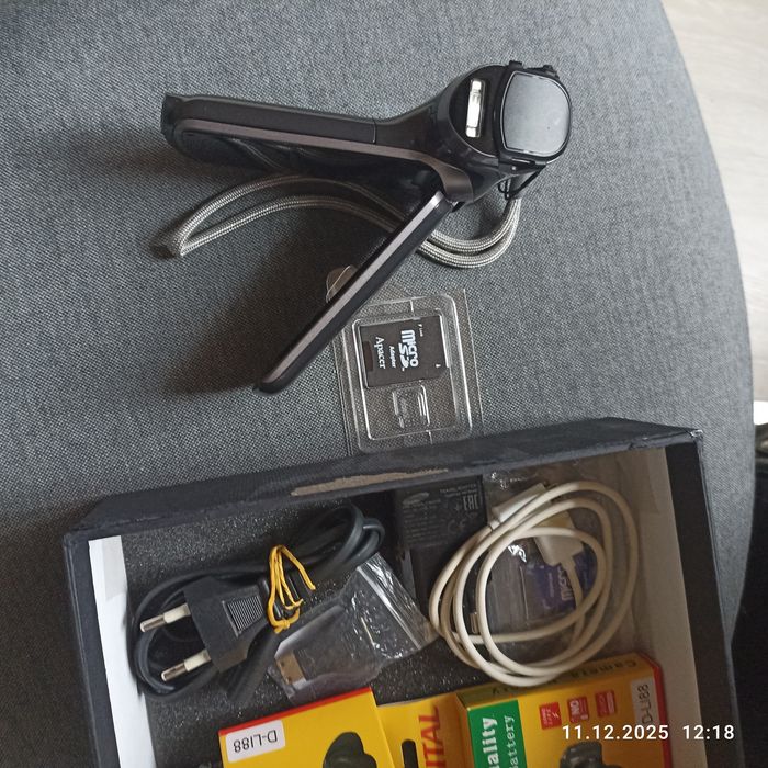 Продам полноценную видеокамеру : Panasonic HX -DC 2.