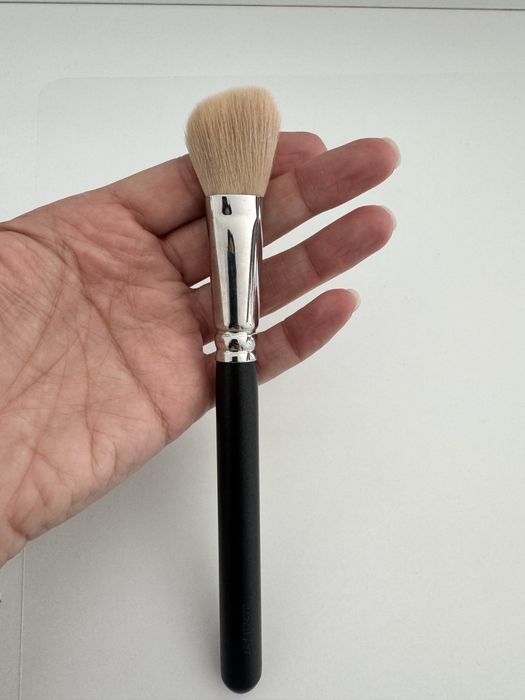 MAC Makeup Brush471747772433059840