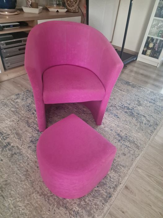 Sprzedam fotel z podnóżkiem