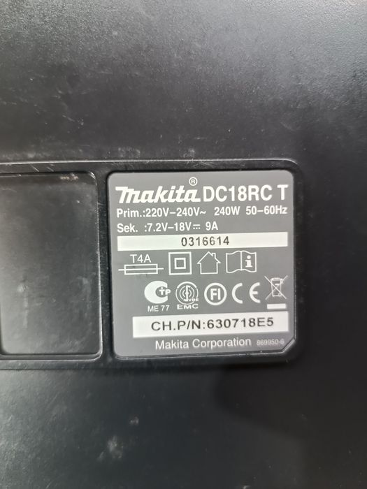 Makita DC18RC  9ампер зарядний пристрій Макіта, зарядка бистра