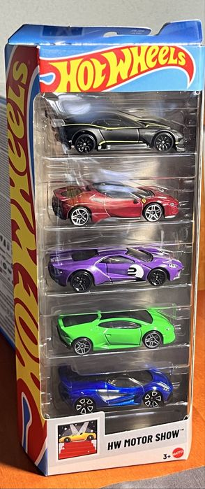 Hot wheels variados
