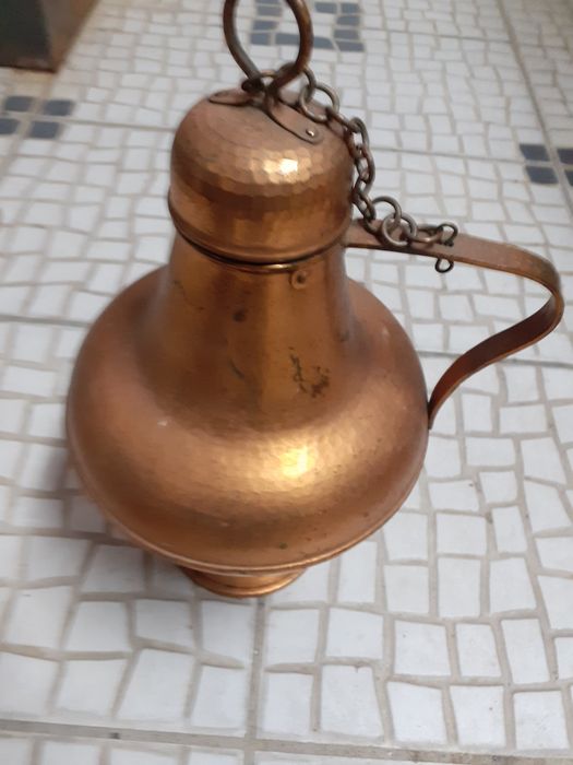 Peças em cobre e estanho