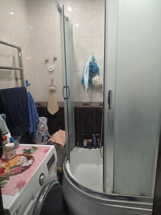 ПРОДАМ квартиру3комн в Горишних плавнях90м
