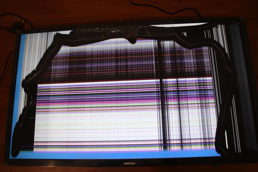 Разбит ЭКРАН! 32" Samsung UE32N4002AKXXH. На разборку.: 2 000 грн ...