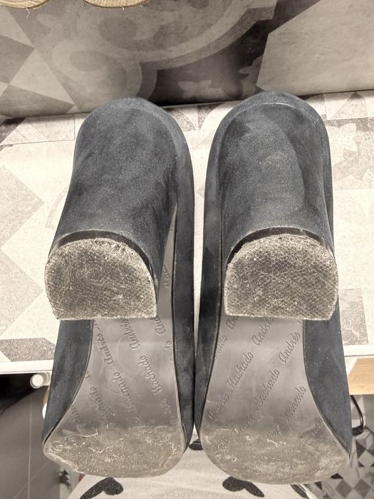 Ciemne zamszowe czółenka 44