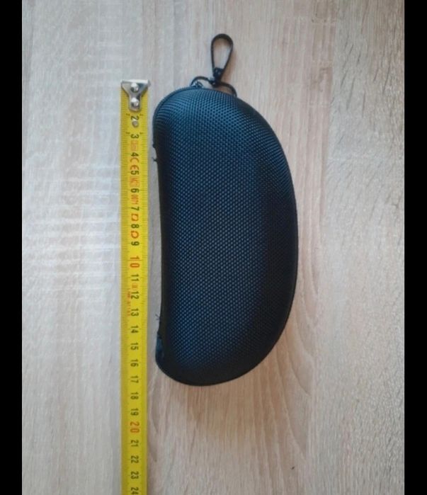 Etui na okulary przeciwsłoneczne sportowe