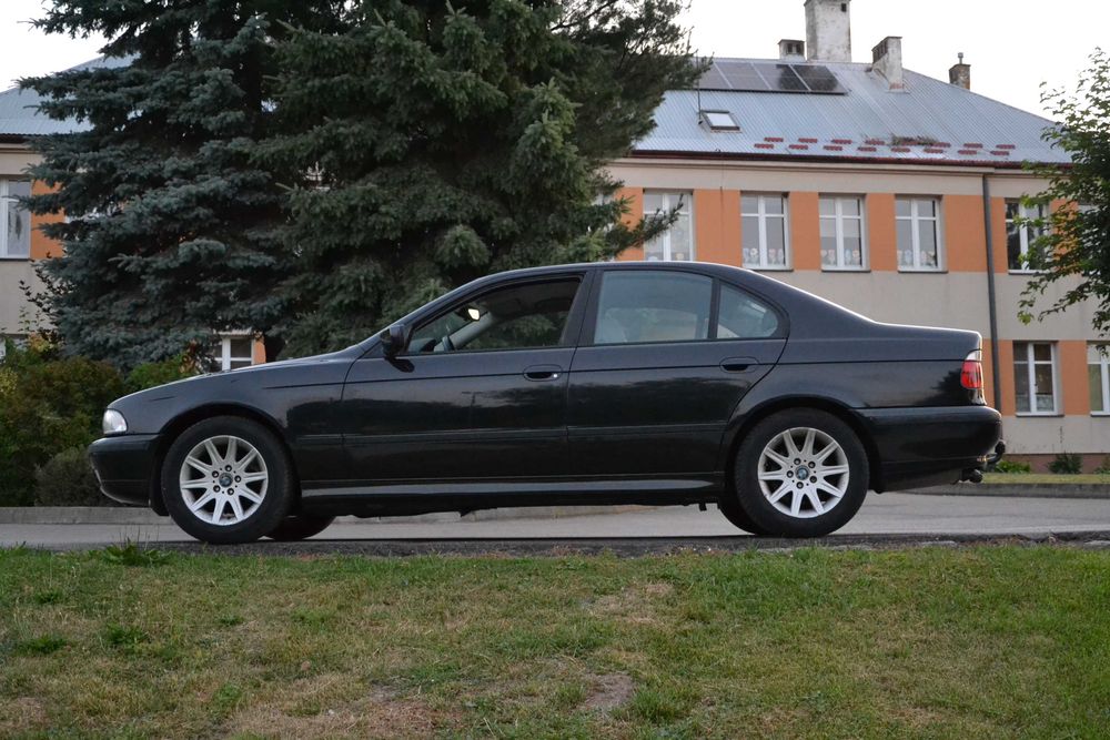 BMW E39 520D Sedan