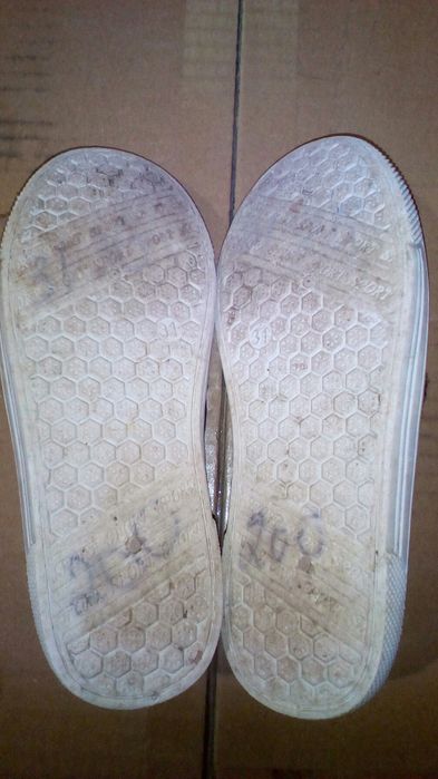 Кроссовки Chicco.