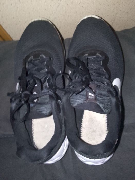 Damskie buty Nike Revolution 6 roz 39