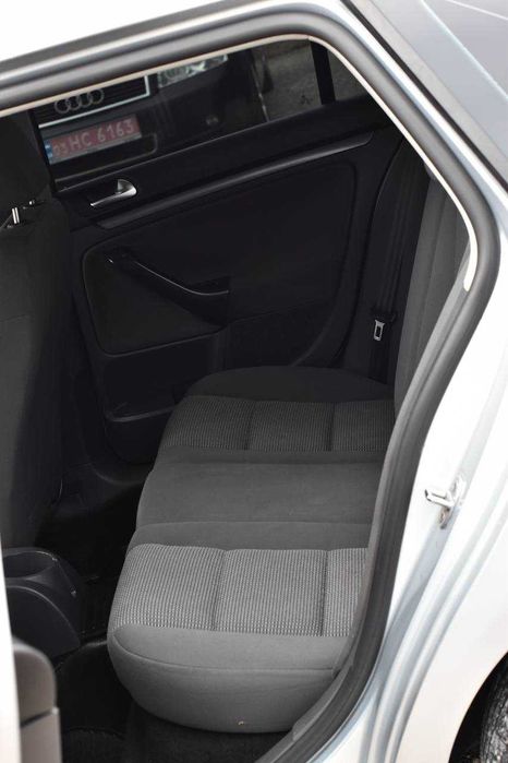 Volkswagen Golf 5 2008р. 1.6 бензин, обмін [Перший внесок від 20%]