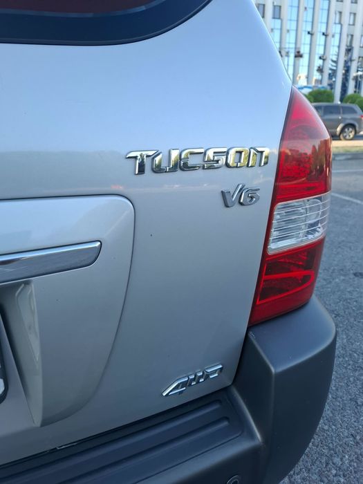 Tucson 2.7 бензин + газ