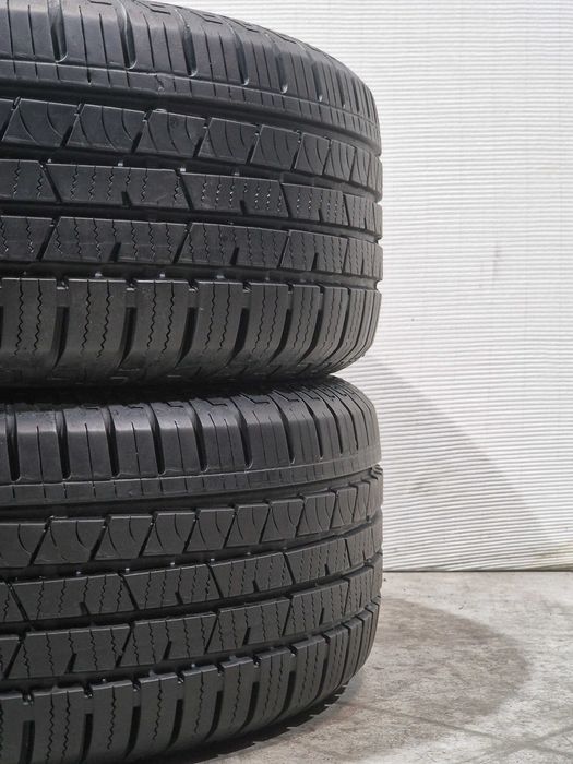 2 Pneus 215/65R16 CONTINENTAL Semi Novos