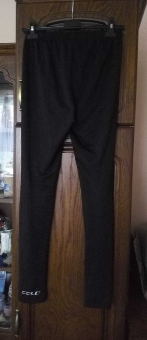 spodnie legginsy czarne z napisem COLD rozmiar 164