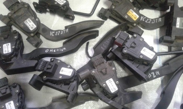 педаль газу Opel Astra Vectra Zafira Corsa Combo Signum Insignia