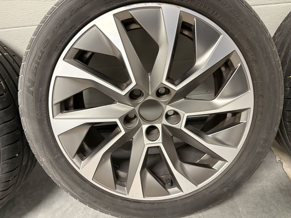 Felgi aluminiowe 16” + opony – komplet 4 szt.