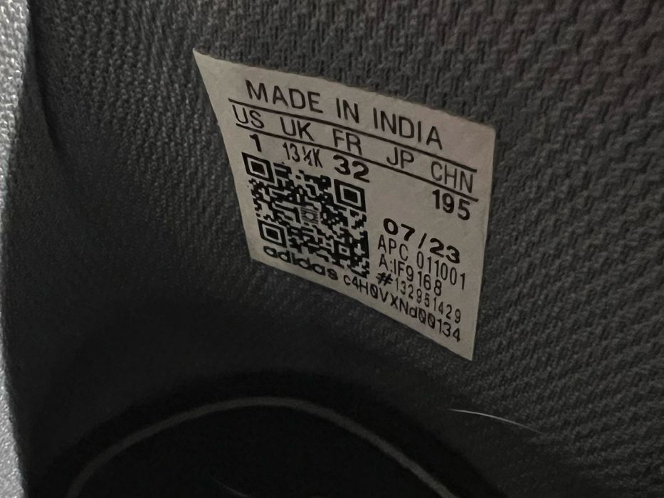 Дитячі кросівки Adidas 32р.