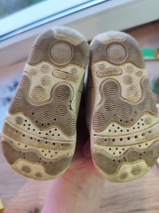 Buty dla dziewczynki Geox  21 r ( wkładka 13,3 cm)