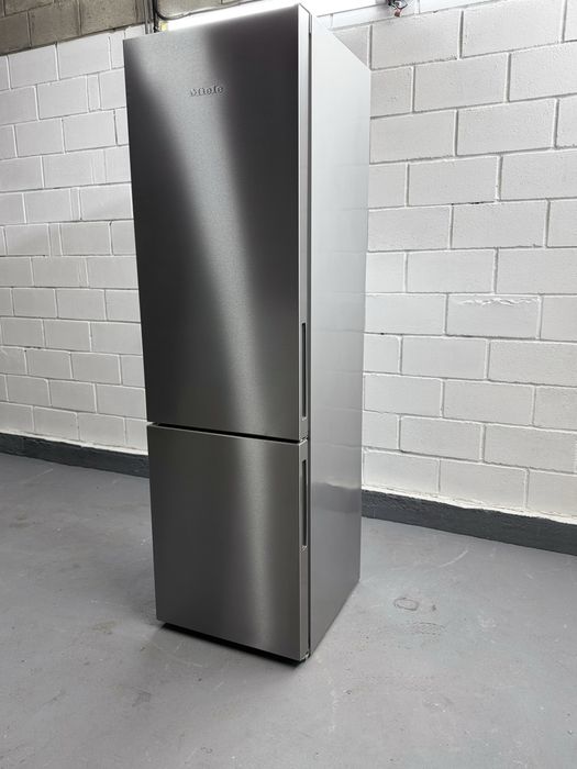 Холодильник ідеал  Miele KFN 29133 D edt/cs  NoFrost  Нержавіюча сталь ідеал