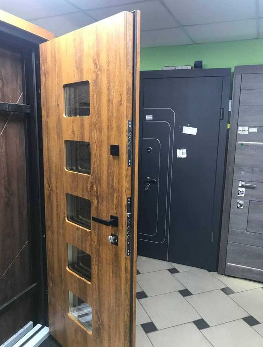 Двері ВІД ВИРОБНИКА. Вхідні двері. Входная дверь Межкомнатные двери