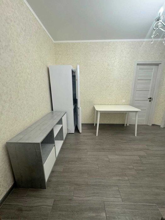 Продам 2 комн.квартиру с ремонтом в новом ЖК на Сахарова. Программы