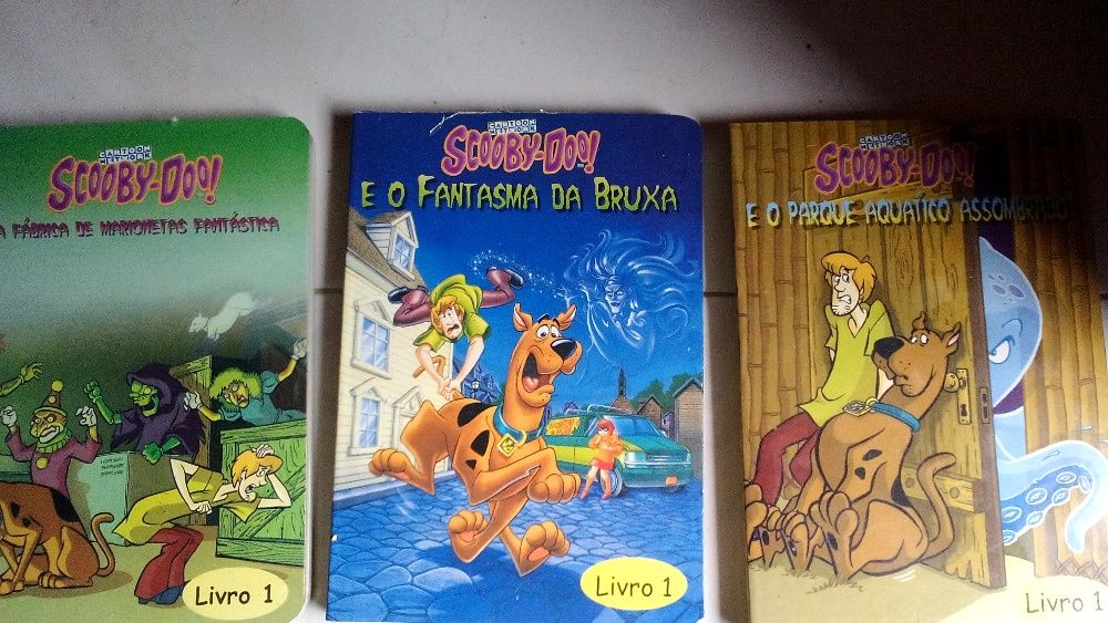 Dicionário Escolar de Português Inglês - Alemão - Frances - Espanhol