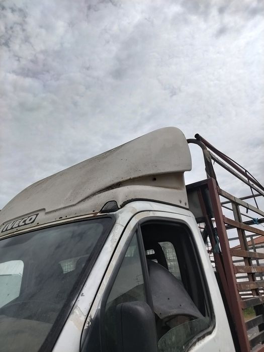 Vendo grade para carrinha de caixa aberta