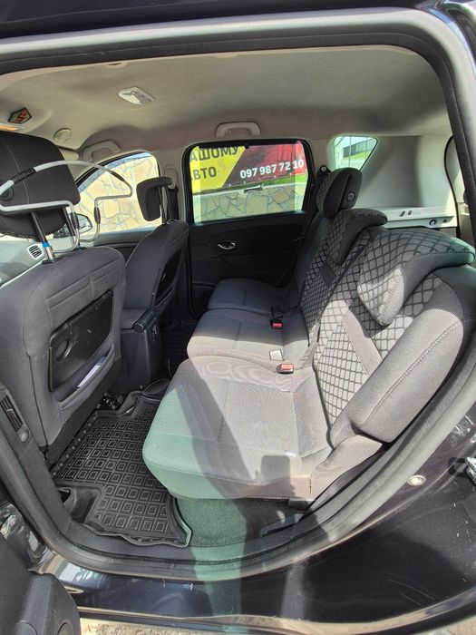 Продам авто Рено Меган Сценік