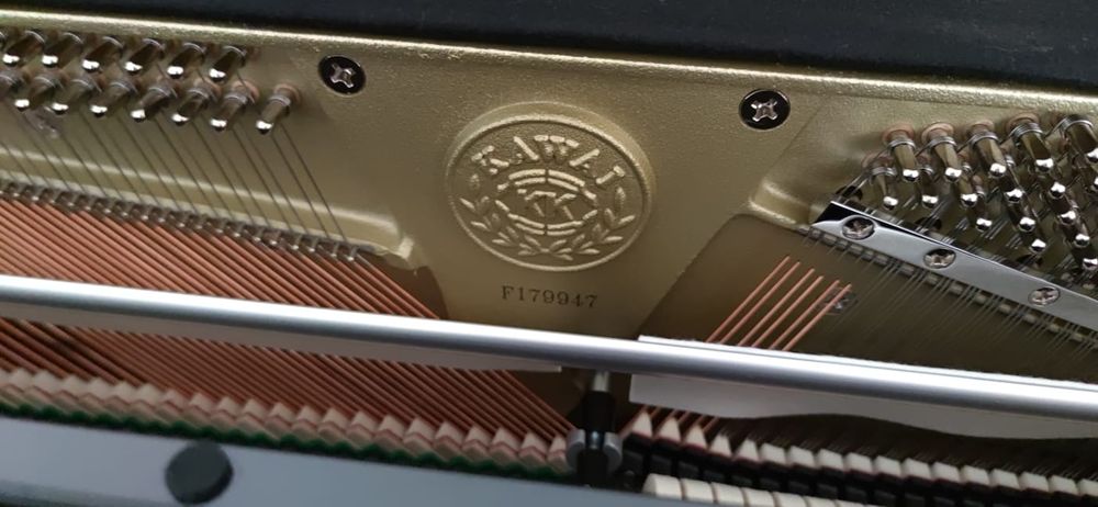 Piano Acústico Vertical K-300 NOVO 2023