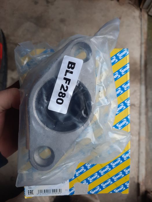 Упорні задні подушки хюндай і30