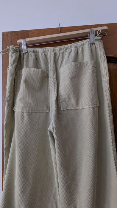 Stradivarius Women’s Corduroy Pants – Size S