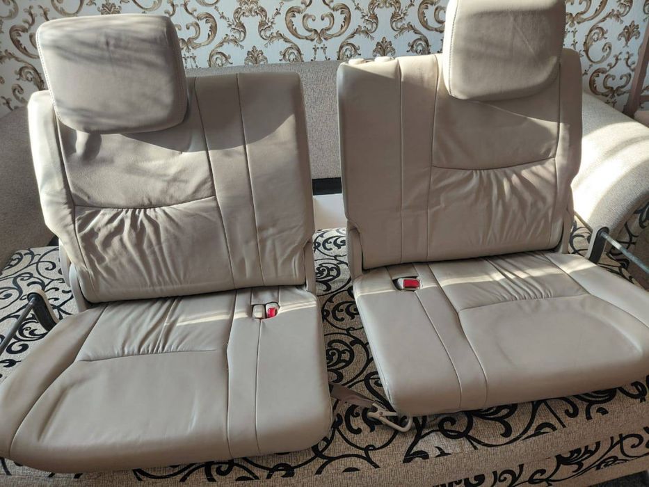 Третий ряд сидений Lexus GX 470