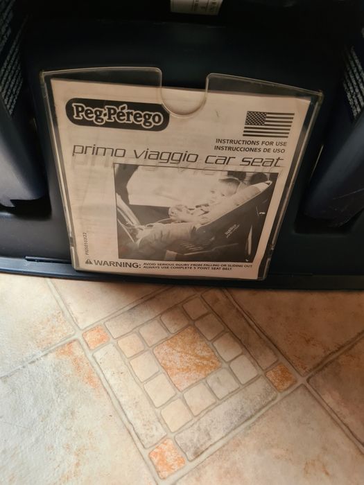 Fotelik samochodowy dla noworodka + baza