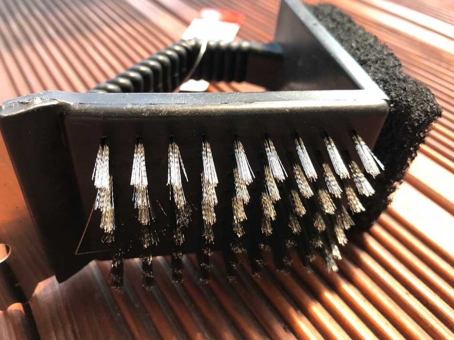 SZCZOTKA + SKROBAK Do czyszczenie Grilla 3W1