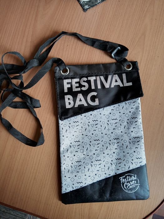 Чехол для айфона  и   сумка-чехол